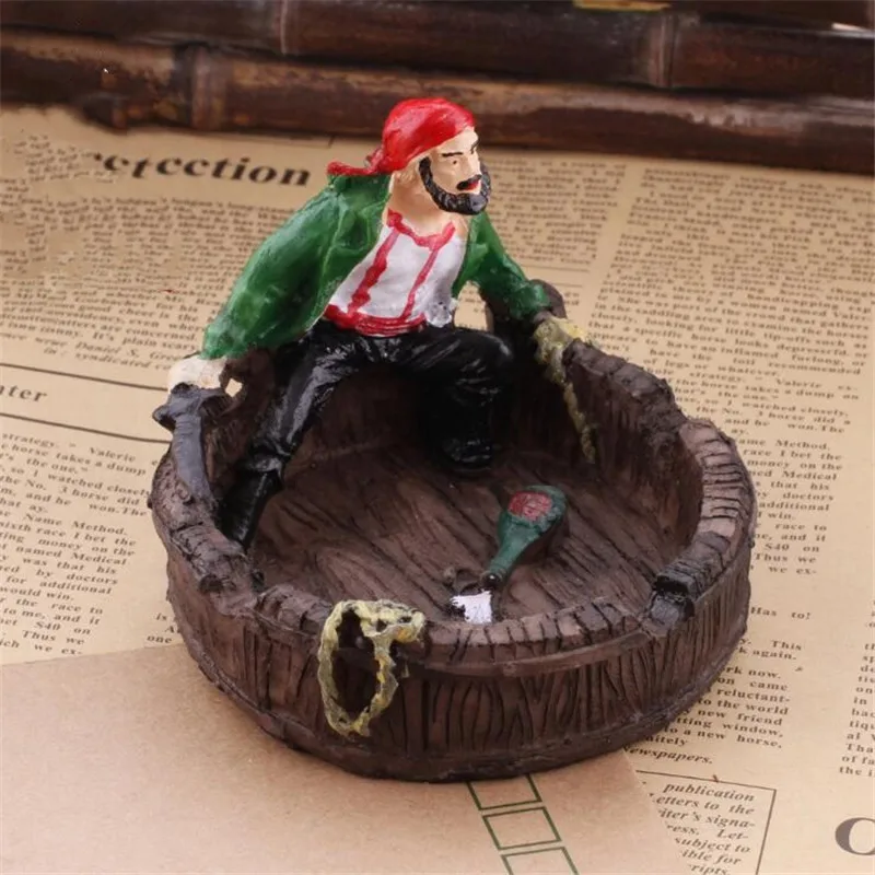 1Pcs Resin Ashtray Ornaments Pirate Shape Crafts Ashtrayin Ashtrays