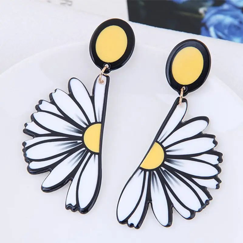 

Trendy Women Jewelry Acrylic Flower Stud Earrings