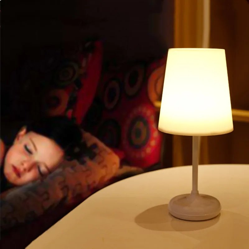 Billige LED Lesen Augenschutz Schreibtisch Lampe Touch Dimmbare USB Lade Mit Fernbedienung Tisch Lampe Für Beleuchtung Nacht Lichter
