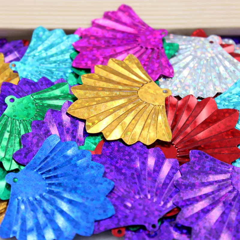 

50pcs leaf shaped glitter gold and silver base pink sequins diy Shoes Bags dancing garment decoration 34*37mm Color optional