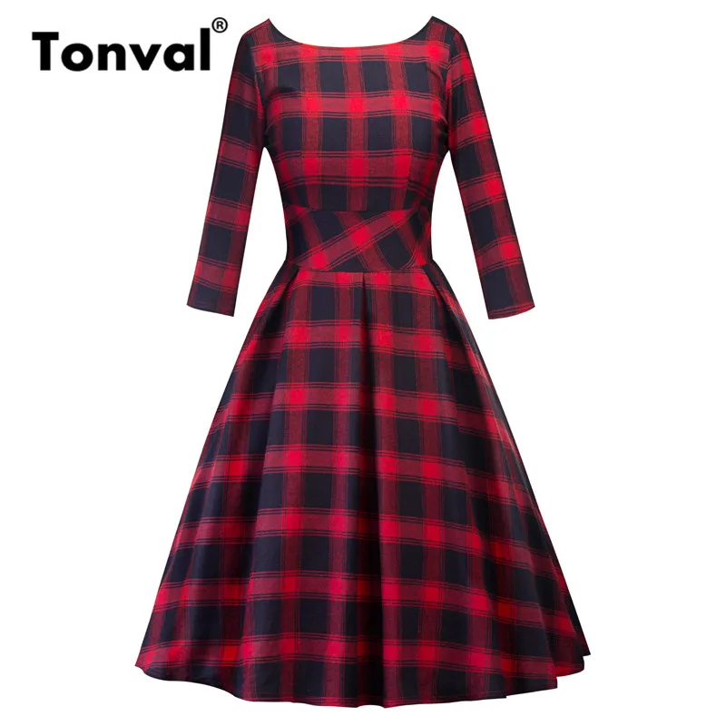 Red checkered vintage outfits for women