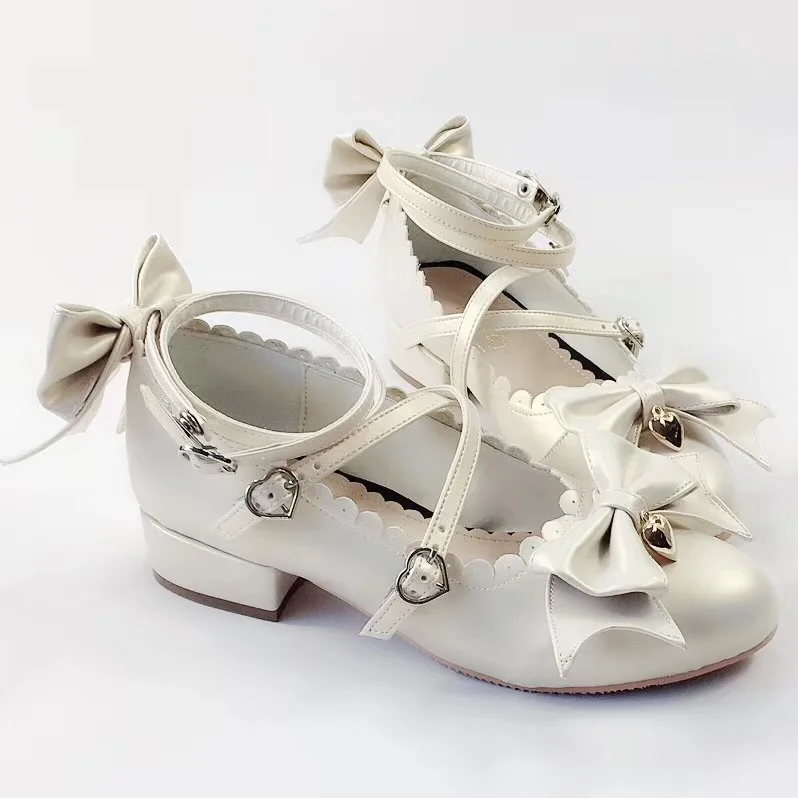 Милые матовые белые туфли в стиле Лолиты с перекрестными ремешками и бантами; Туфли-лодочки; Мужская рубашка