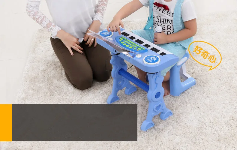 Brinquedos para Crianças 2 em 1 Eletrônica Teclado Jogador Tambores Brinquedo Piano Indoor Crianças Instrumento Musical Aprendizagem Educação 37-chave 15 Brinquedos e hobbies