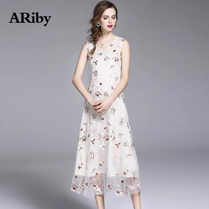 Dress V Collar Women Summer Beautiful Dress 2019 Fashion Lady Elegant Exquisite Mesh Floral Embroidery Sleeveless A-Line Dress