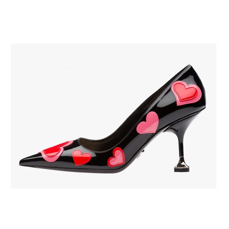 Carollabelly/розовые туфли с сердечками; женские Яркие туфли-лодочки с острым носком; красивые свадебные туфли без застежки на высоком каблуке