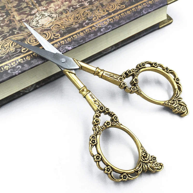 2018 Newest European Vintage Stainless Steel Sewing Shears Floral Scissors Craft DIY Tools