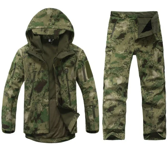 Новая куртка из кожи акулы для охоты и кемпинга, водонепроницаемая ветрозащитная куртка из полиэстера, куртка с капюшоном TAD, флисовая куртка+ штаны - Цвет: False green waste