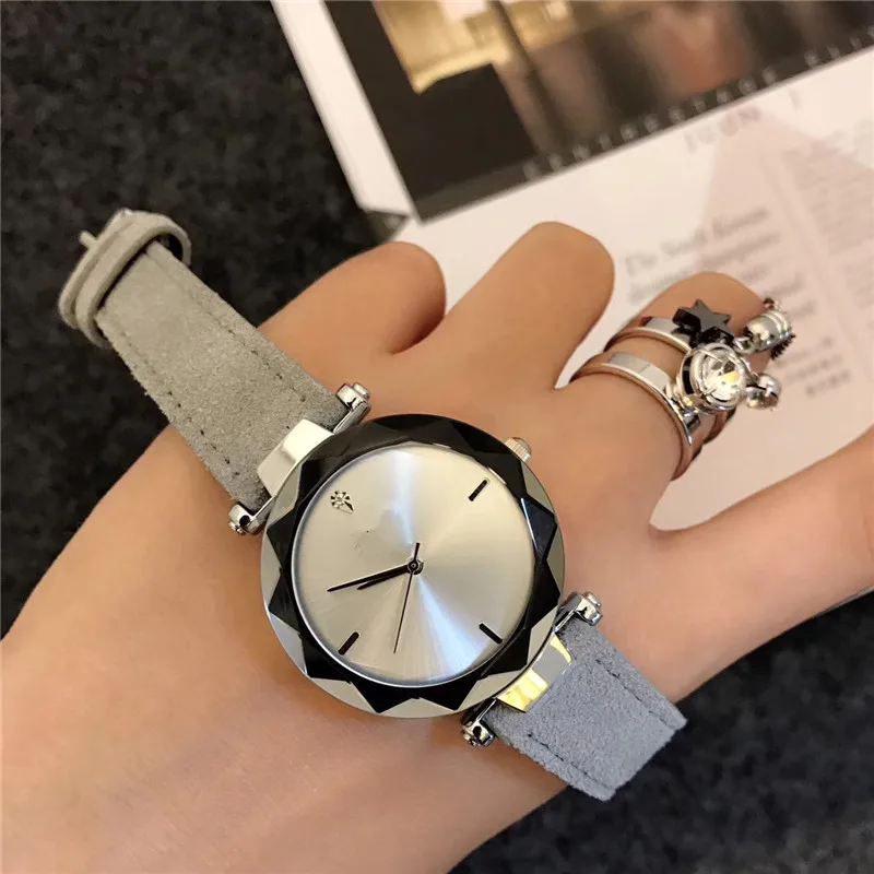 

New Luxury Brand Ultra-thin Women's Watch Minimalist Fashion Female Mesh Watch Male Clock