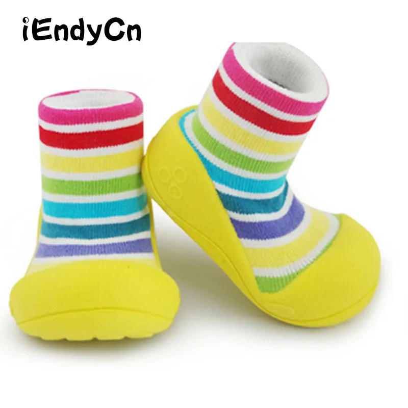 socks with non slip soles