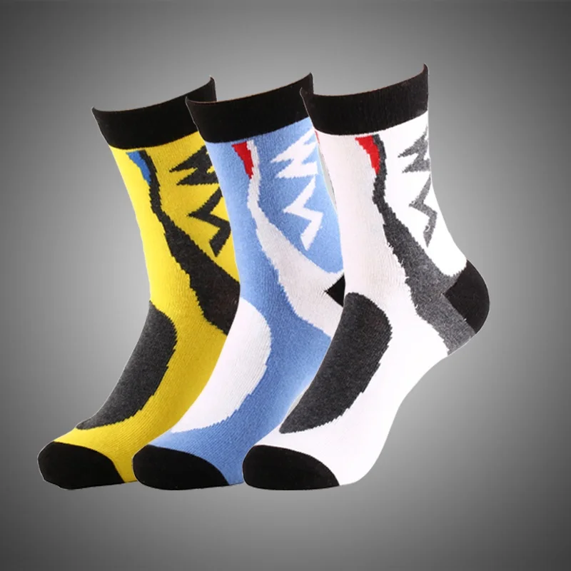 

2017 Outdoor Sport Socks Professional MTB Mountain Bike Cycling Breathable Wicking Socks Men Bicycle Socks