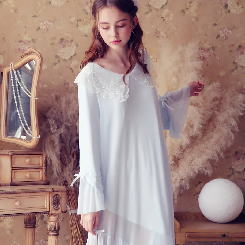 Autumn new cotton silk long sleeved nightdress sweet princess nightgown French romantic luxury