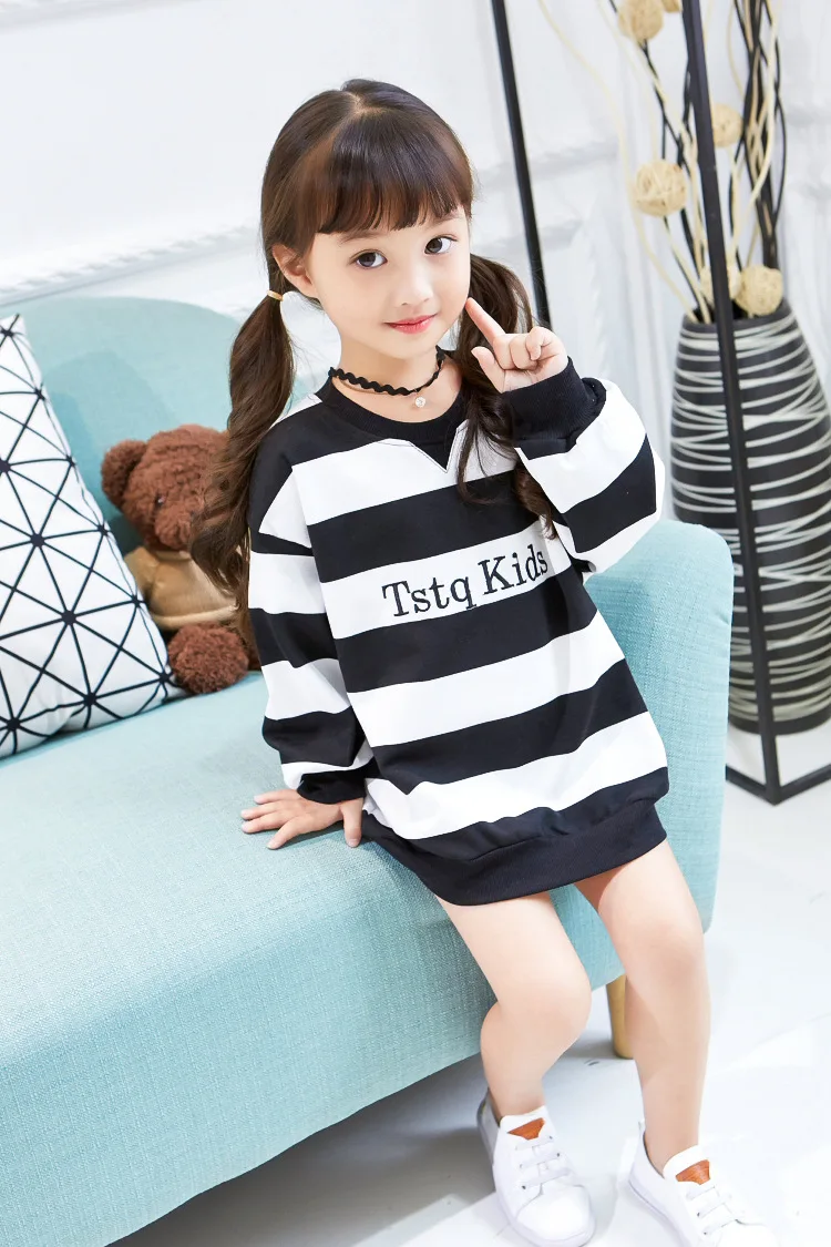 

2018 New Autumn Item Girl Long Sleeve Stripe Top Two Colors