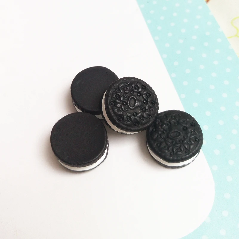 miniature biscuit