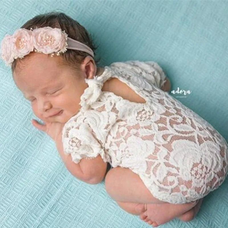 

Hot Sale Baby Lace Romper Infant Girls Boys Posh Petti Ruffles Corset Romper with Straps and Ribbon Bow Kids Jumpsuit 3size 1Pcs