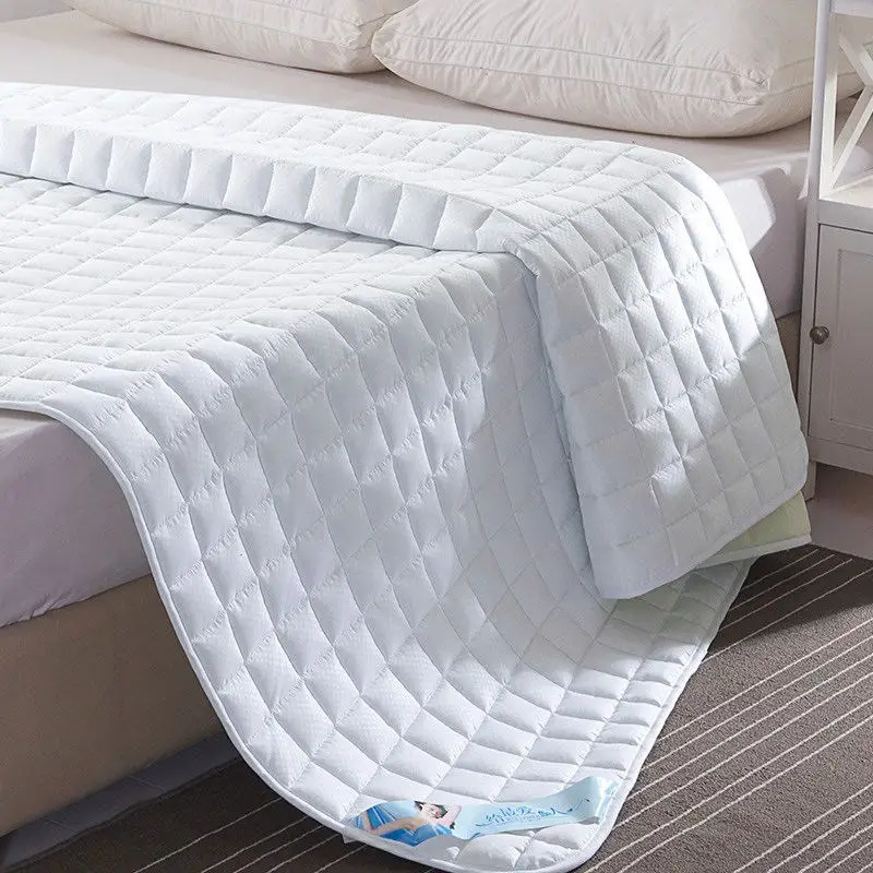 One piece quilted mattress with padded waterproof mattress cover anti-mite protection pad cover