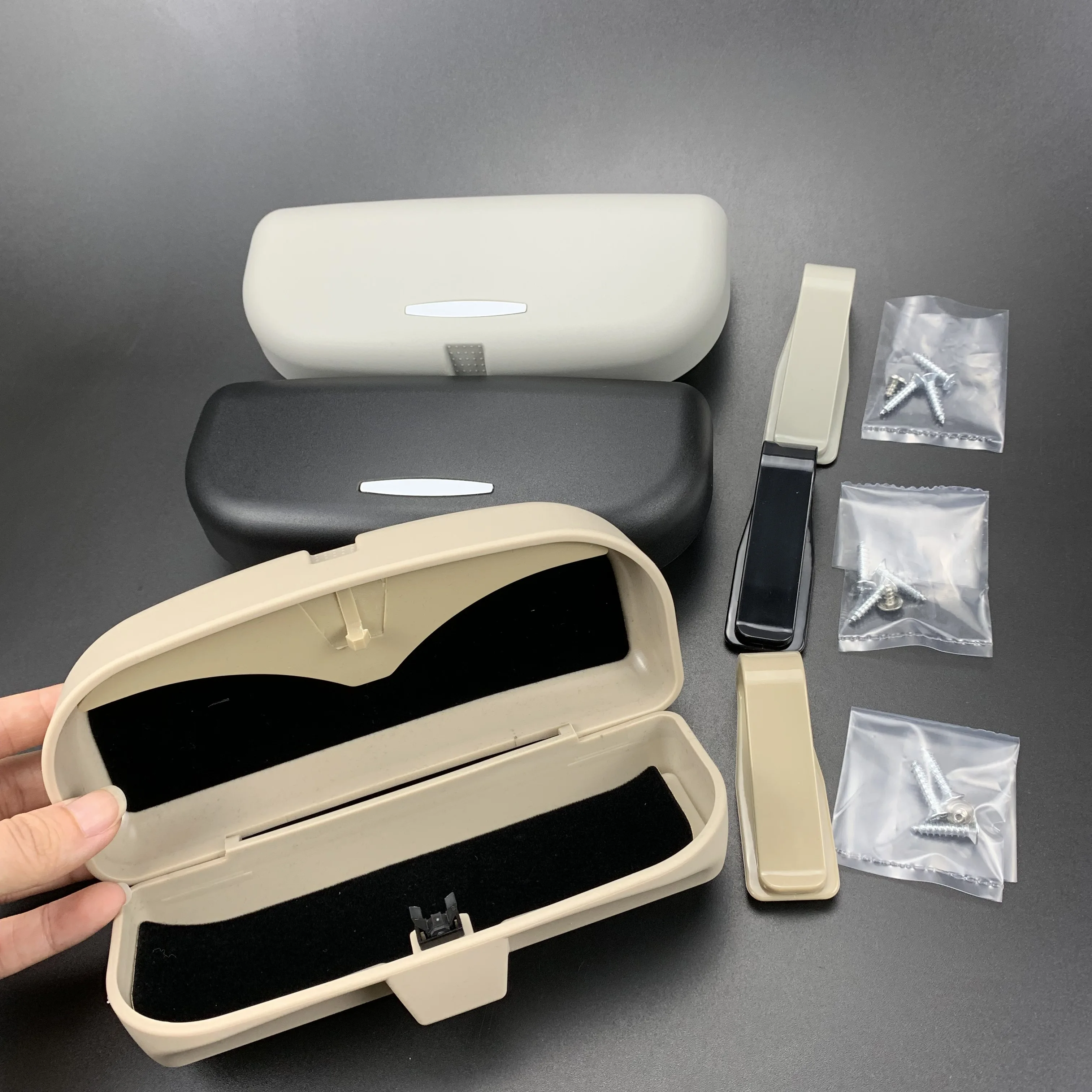 

Car Accessories Sun Visor Glasses Box for Mitsubishi GT-PHEV XR-PHEV Delica Xpander L200 Mirage Samurai EX Attrage FORTIS