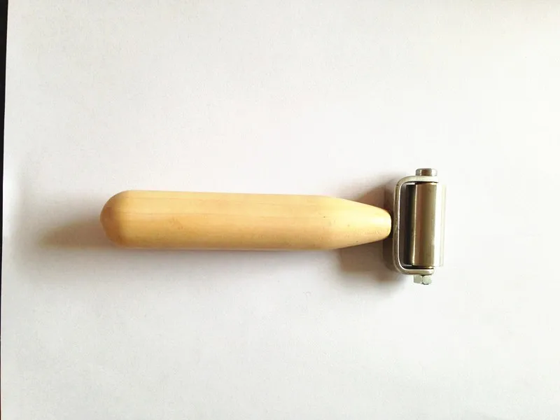 

Wind maintenance tools roller