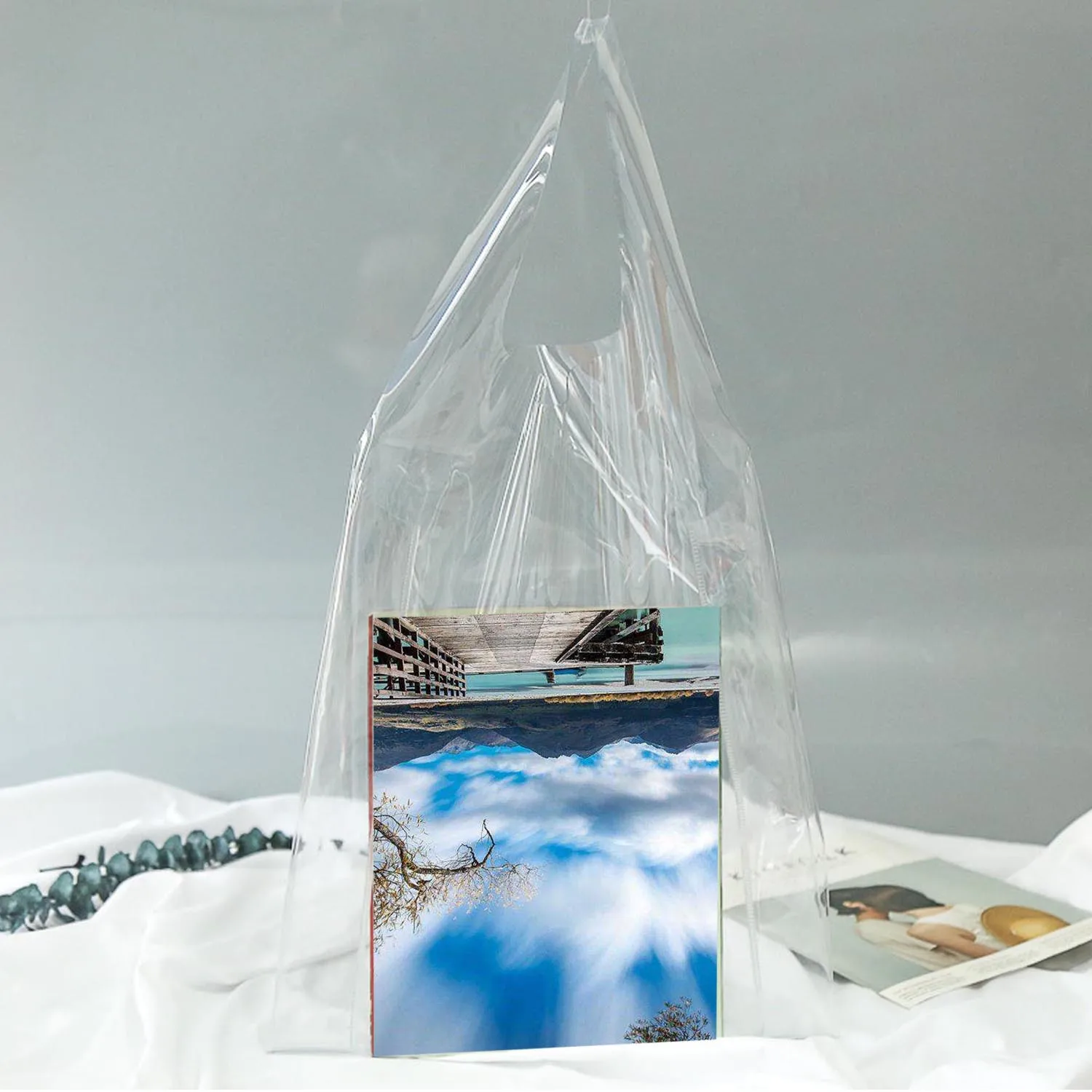 

Behogar 2pcs 30 x 7 x 50cm Fashion Clear Transparent PVC Tote Bag Beach Handbag with Handle for Women Shopping Travel Daily Use