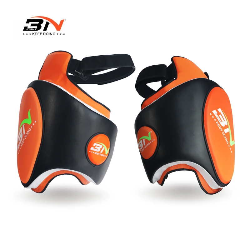 Günstige 1 stück Sparring Boxen MMA Muay Thai Oberschenkel Pads Bein Unterstützung Kickboxen Ziel Martial Arts Training Protector Getriebe 2019 EO