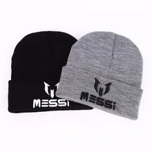TÚNICA Nova Messi Futebol Fãs Chapéu mulheres Homens Skullies Preto Cinza Mulheres Beanie Chapéus Gorros Gorro de Lã Quente Malha Chapéu Gorros Brancos(China)