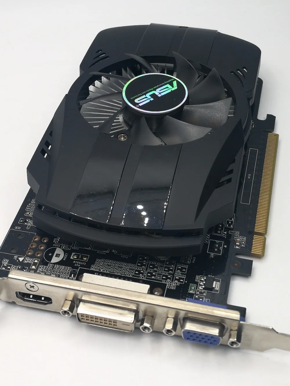 Используется, 2 шт./лот ASUS GTX 750 1G DDR5 128 бит HD видеокарта, Протестировано хорошо