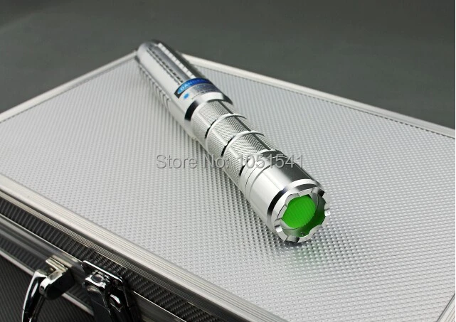 الأكثر عالية الطاقة 450nm 1000000 m 100 W حرق مؤشر الليزر الأزرق الليزر قوي قلم ليزر مصباح شعلة السجائر حرق الخشب 5 ستار كاب الأكثر عالية الطاقة 450nm 1000000 m 100 W حرق مؤشر الليزر الأزرق الليزر قوي قلم ليزر مصباح شعلة السجائر حرق الخشب 5 ستار كاب