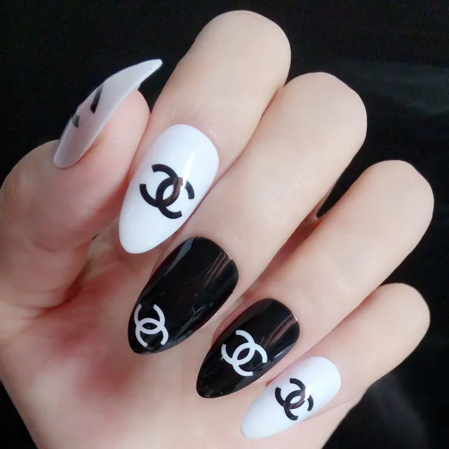 Online Fashion Fake Nail Clic Black White False Nails Tips Image
