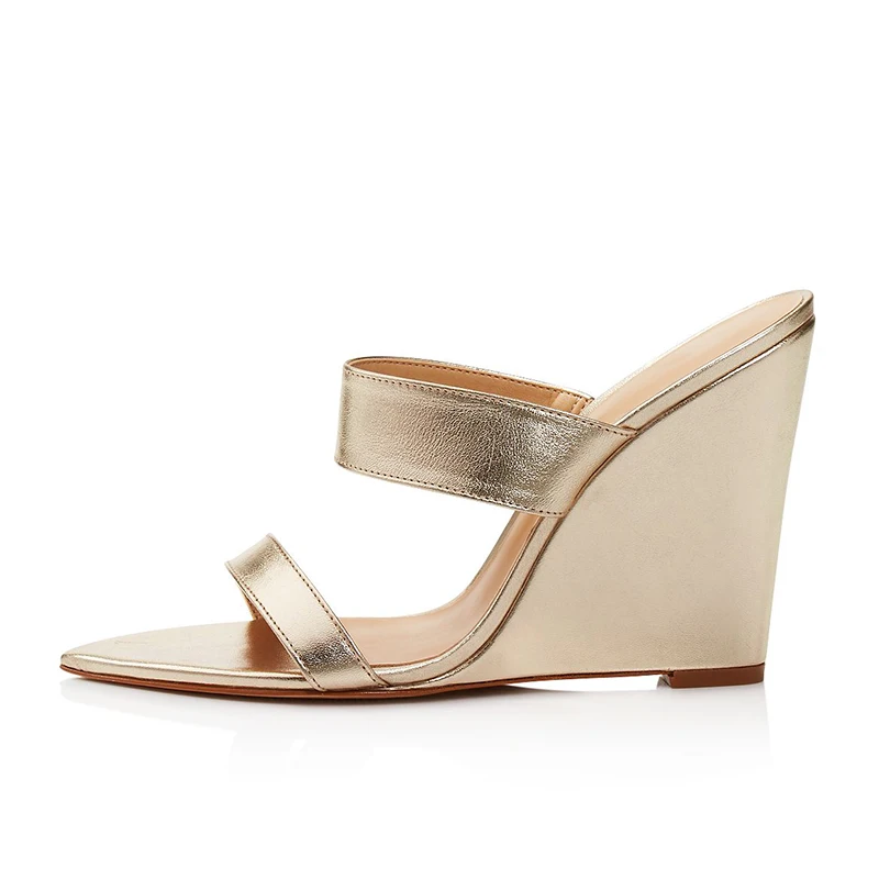 gold heels (1)