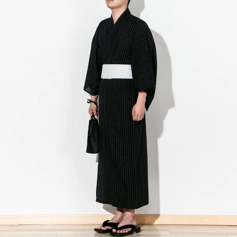 

Traditional Japanese Kimono Men Cotton Robe Yukata Men's Bath Robe Kimono with Belt Uniform Stage Performance Samurai Clothing