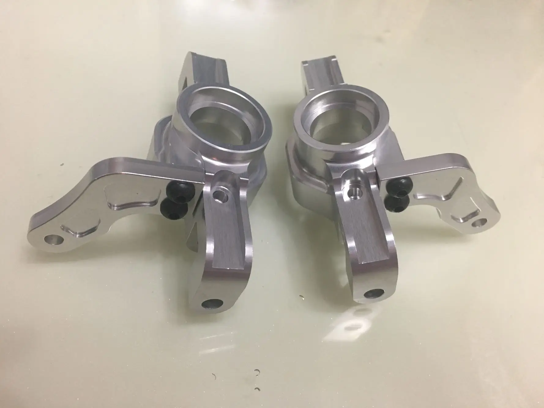 

Losi 5ive-T Alloy CNC Front Hub Kit Fit 1/5 Losi 5ive T Rovan LT KingmotorX2 DTT