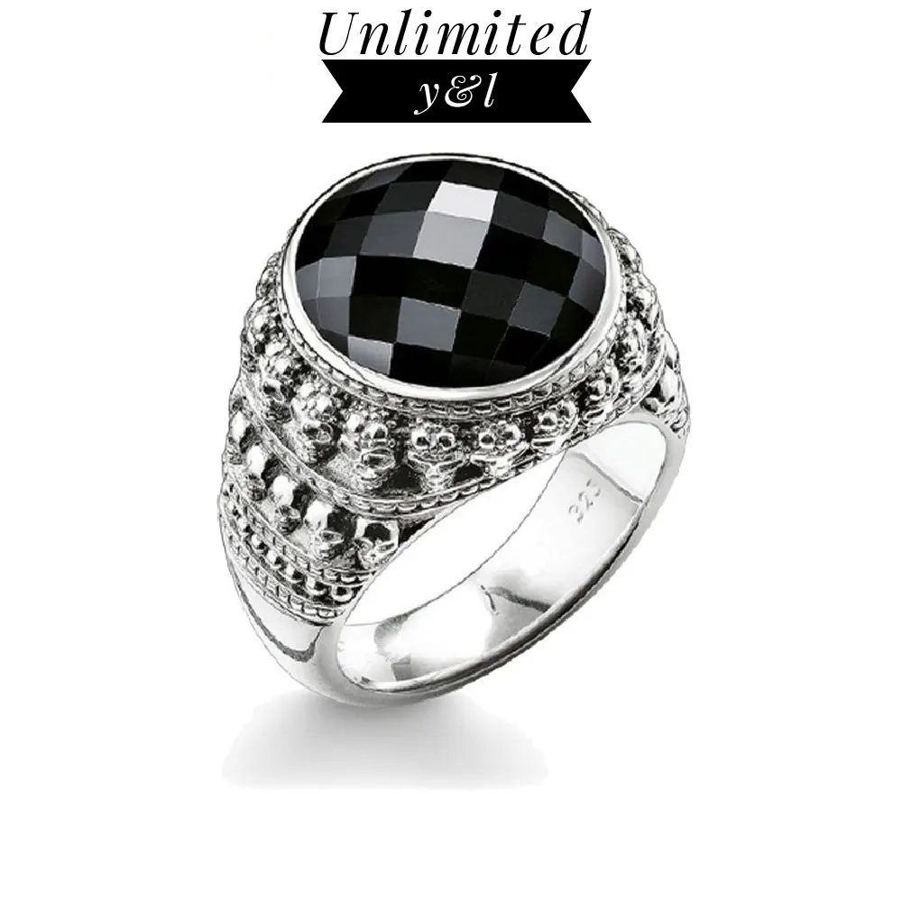 

Faceted Crystal Skull Rings Punk Style Skeleton Silver Fashion Jewelry Accessories for Women and Men Eternity Love Gifts