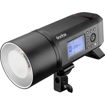 

Godox AD600Pro Witstro with Built-in Godox 2.4G Wireless X System 600Ws TTL HSS Li-on Battery All-In-One Outdoor Flash