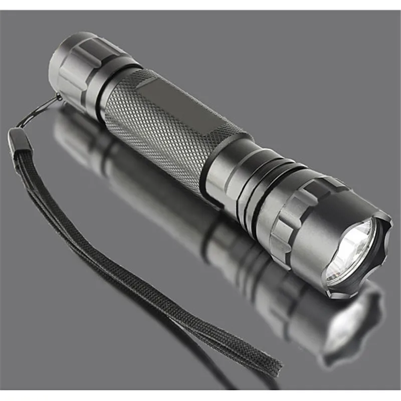 

New T6 LED Flashlight Green 1 Mode Flash Light Torch Outdoor Camping Hunting Hiking Lighting Without Battery