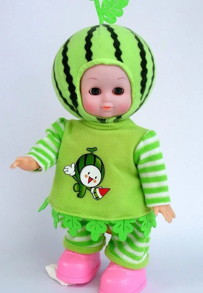 Free shipping ,2012 new 29CM electric walking fruit doll /dolls for