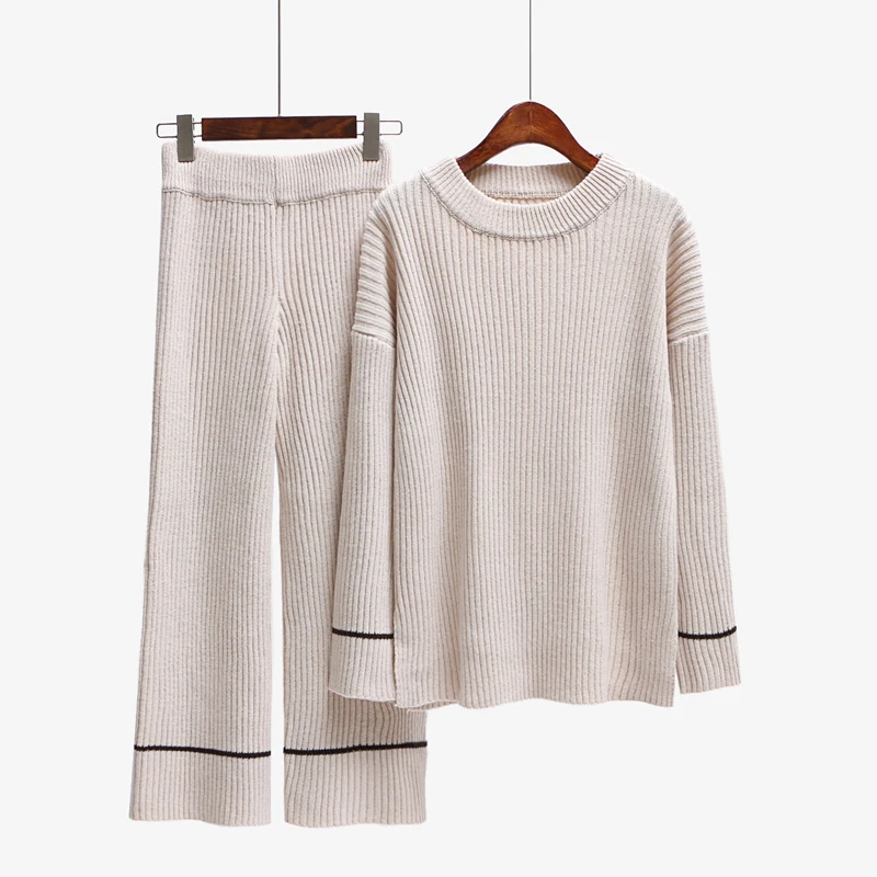 

2018 new female tracksuit wool sweater neck long loose sweater female wide leg pants suit