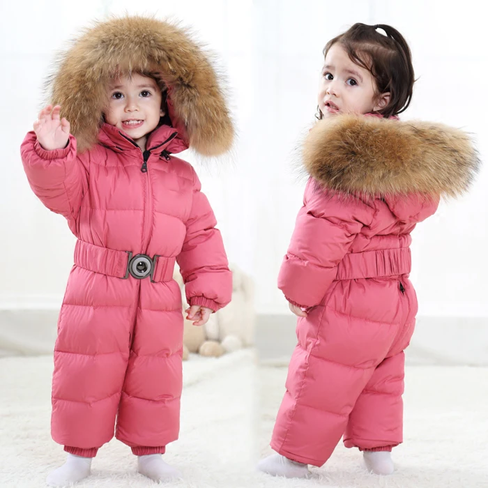 Зимний Детский комбинезон для мальчиков и девочек; комбинезон для малышей; белые куртки-пуховики; комбинезон; Детский комбинезон с капюшоном из натурального меха енота - Цвет: Розовый