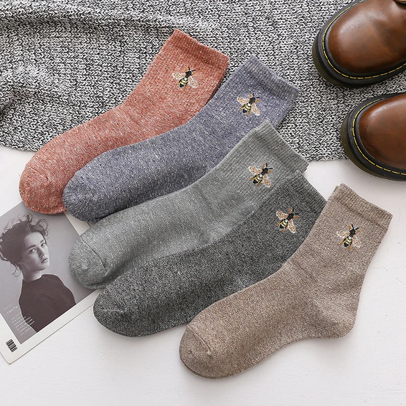 

Bee Embroidery Women Socks Cotton Female Fashion Solid Color Harajuku Cute Funny Socks Warm Winter Short Socks