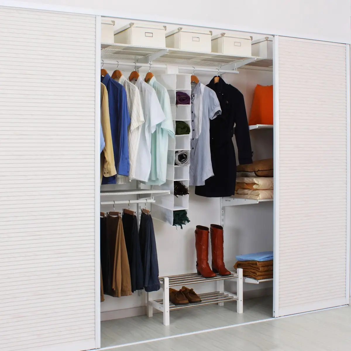 Metal cloakroom Residential furniture bedroom 2.4 meters wide wardrobe