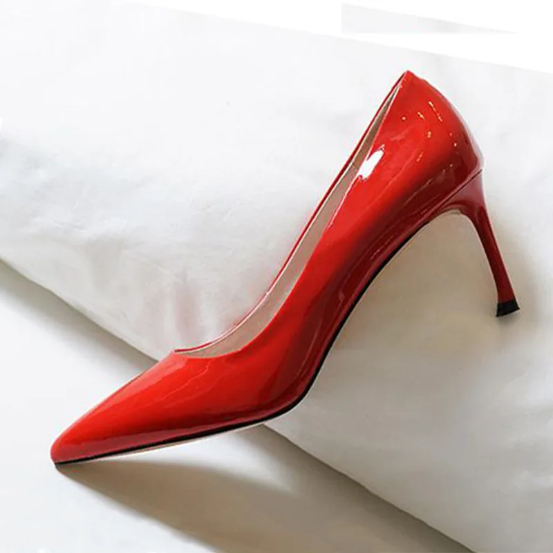 

Autumn new 2018 women's single shoes leather shallow mouth pointed stiletto women's shoes sexy comfortable high heels red.