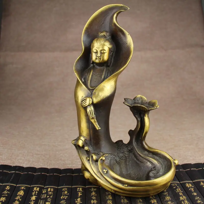 

Chinese copper handicrafts fengshui mercy Goddess guan-yin buddha statue vintage family decoration metal handicraft .