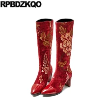 10 вышитый Роскошные бренды обувь женщины острый носок заостренный вышивка марочный цветок толстый ботинки больших размеров коренастый высокие сапоги Настоящая кожа красный женская китайский мода женский