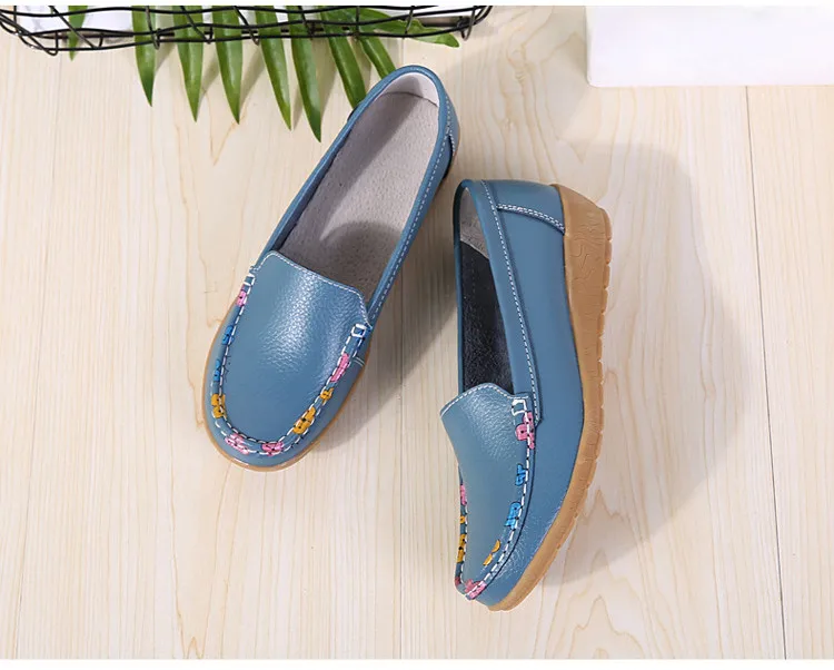 AH 2805-2019 Genuine Leather Women Loafers-27