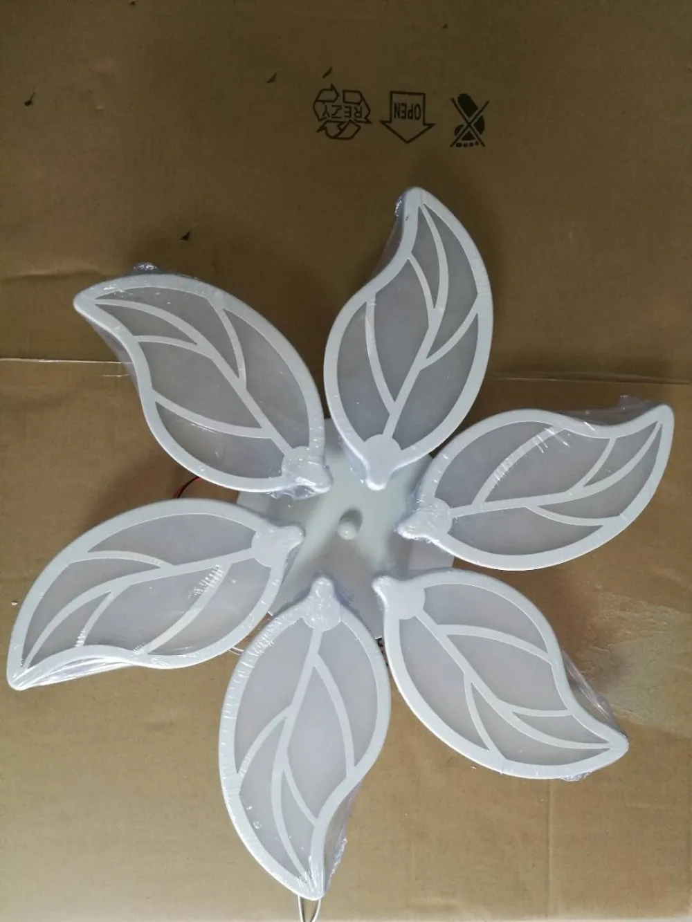 HTB1CHGmeiQnBKNjSZFmq6AApVXaC