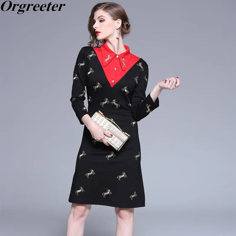 

High Quality 2019 Designer Women's Long Sleeve Red Patchwork Black Dresses Gold Line Chic Cartoon horse Embroidery Party Dress
