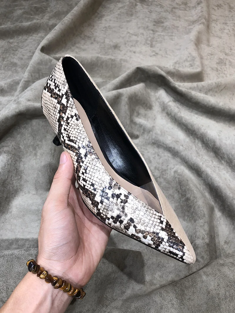 

2019 new suede sexy leopard color matching snake pattern leather pointed stiletto women's shoes high heels