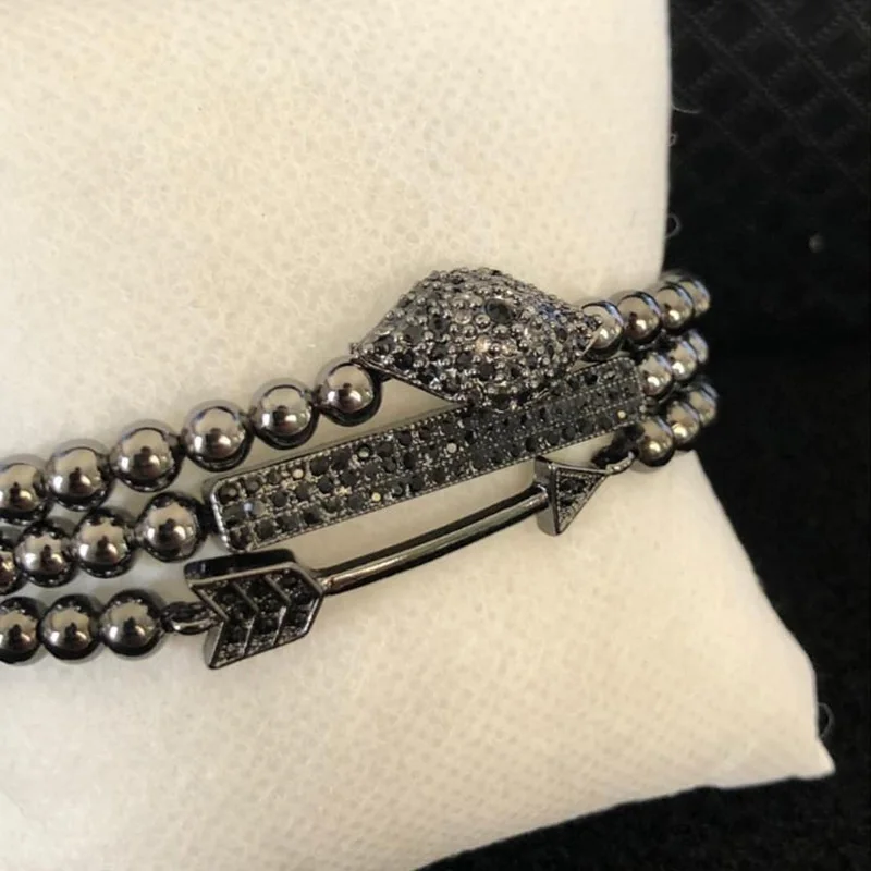 

Trendy Black White Stone Beads with Gold Silver Color Alloy Crown Bracelet For Women Men Couple Bangles Jewelry