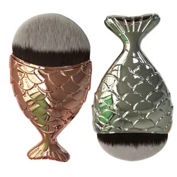 1 Unids Profesional Forma de Sirena Pincel de Maquillaje Base Cosméticos Cepillo de Pescado Herramientas de Maquillaje 4 Colorspowder Cara Cepillo de Plata / Oro 1 Unids Profesional Forma de Sirena Pincel de Maquillaje Base Cosméticos Cepillo de Pescado Herramientas de Maquillaje 4 Colorspowder Cara Cepillo de Plata / Oro