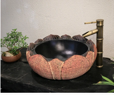 Creative bath. The basin that wash a face. The stage basin.