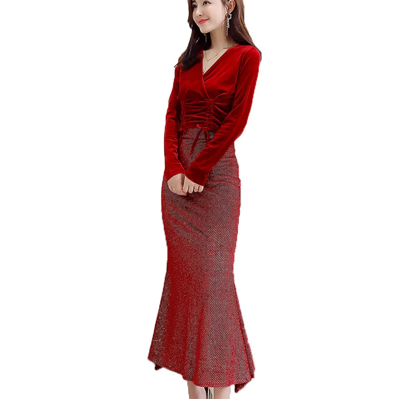 2 Piece Outfits Set Women Two Clothes Female Bodycon Sexy Mermaid Skirt 2019 Spring Fashion V Neck Red Velvet Tops Woman C015