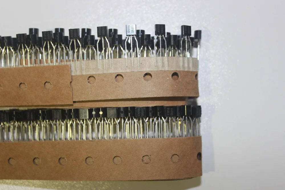 

2SC1815 and 2SA1015 TO-92 100% new Original TOSHIBA PURPOSE HI-FREQUENCY TRANSISTOR Audio PNP power amplifier 100Pairs